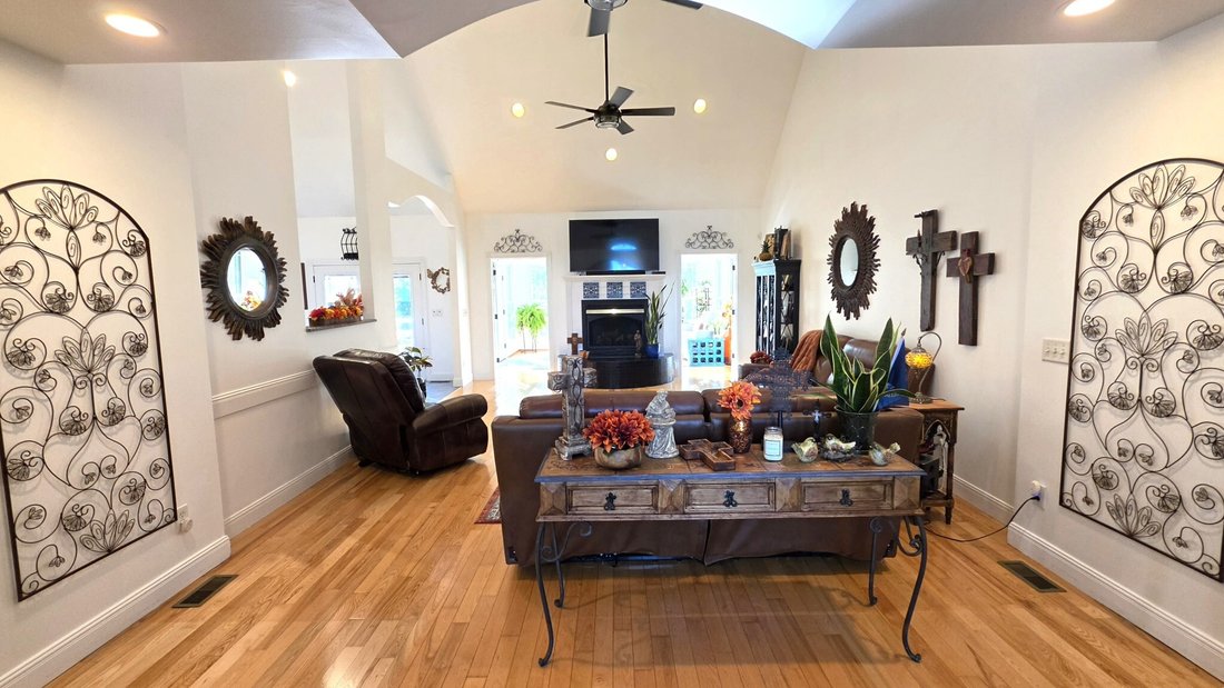 House in Paris, Tennessee, United States 4 - 18529126