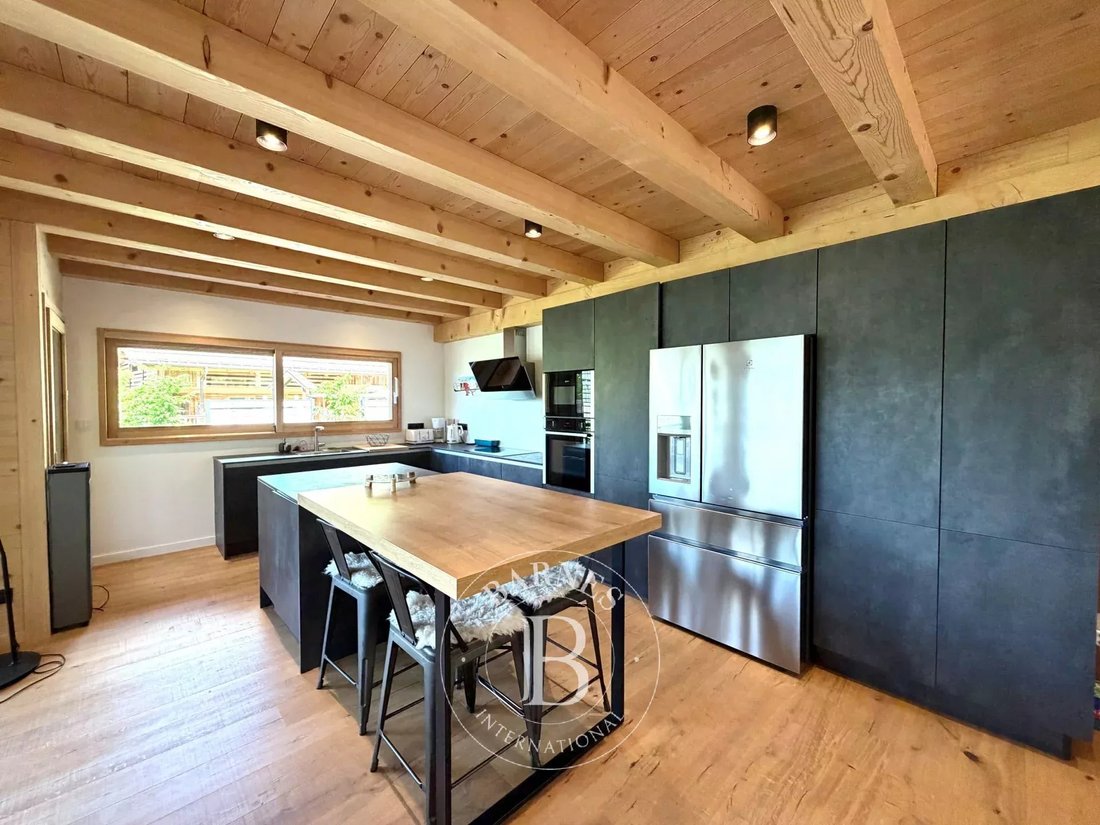 Chalet in Le Grand-Bornand, Auvergne-Rhône-Alpes, France 4 - 18526920