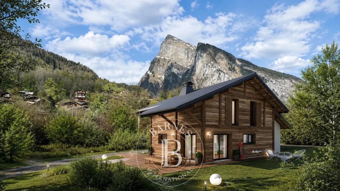 Chalet in Samoens, Auvergne-Rhône-Alpes, France 1 - 18526873