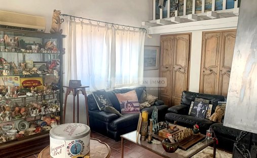 Townhouse in Arles, Provence-Alpes-Côte d'Azur, France 1
