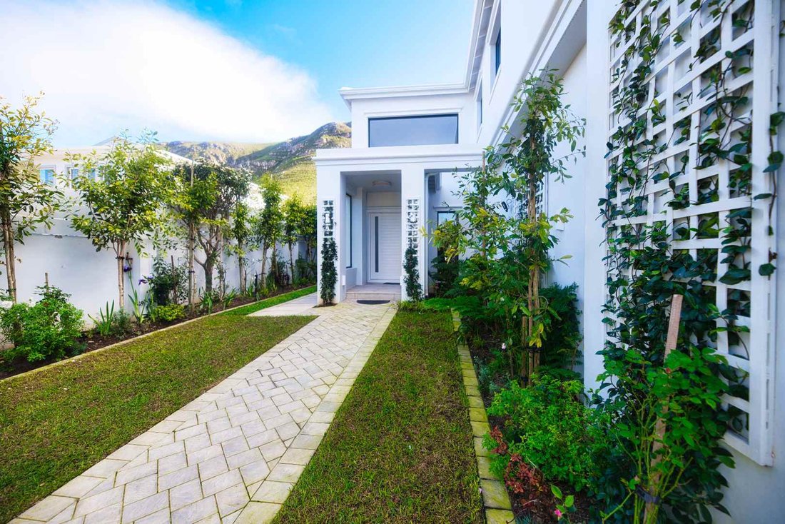 House in Hermanus, Western Cape, South Africa 5 - 18526579