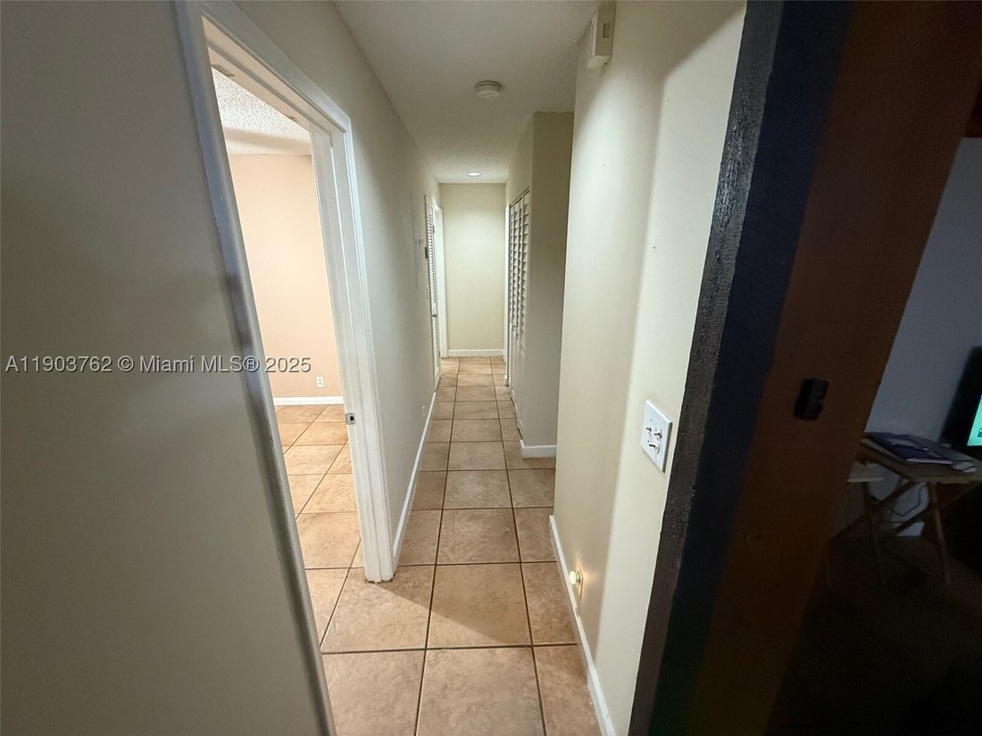 House in West Miami, Florida, United States 3 - 17203382