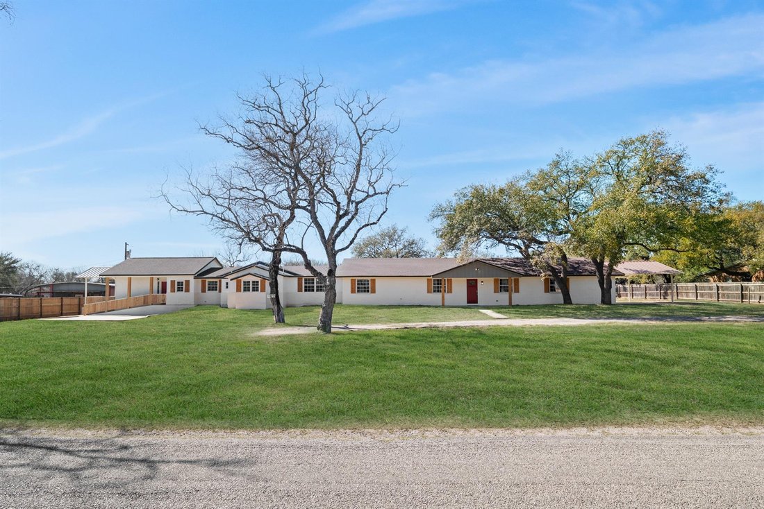 House in Pleasanton, Texas, United States 1 - 18528893