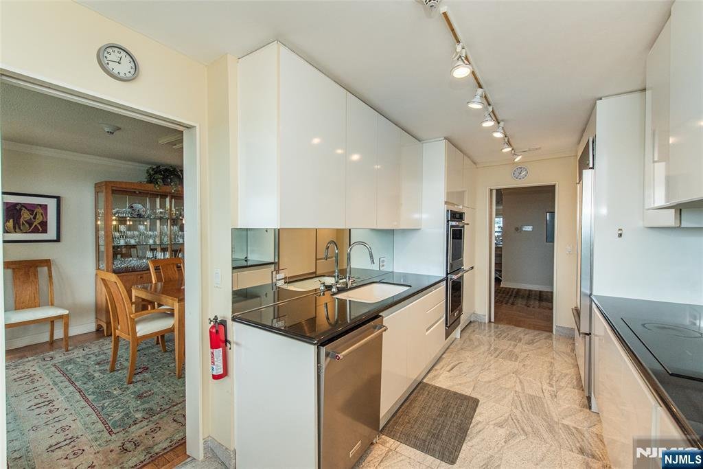 Condo in Verona, New Jersey, United States 3 - 18527864