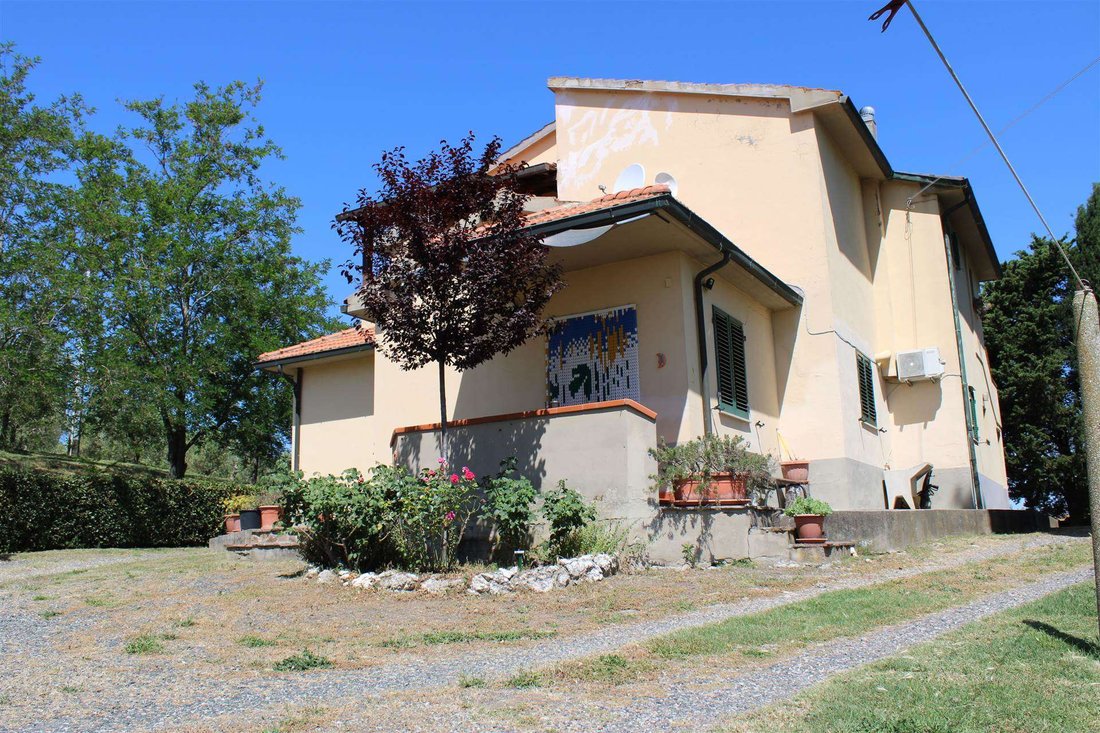 Farm Ranch in Montecatini Val di Cecina, Tuscany, Italy 5 - 18529318