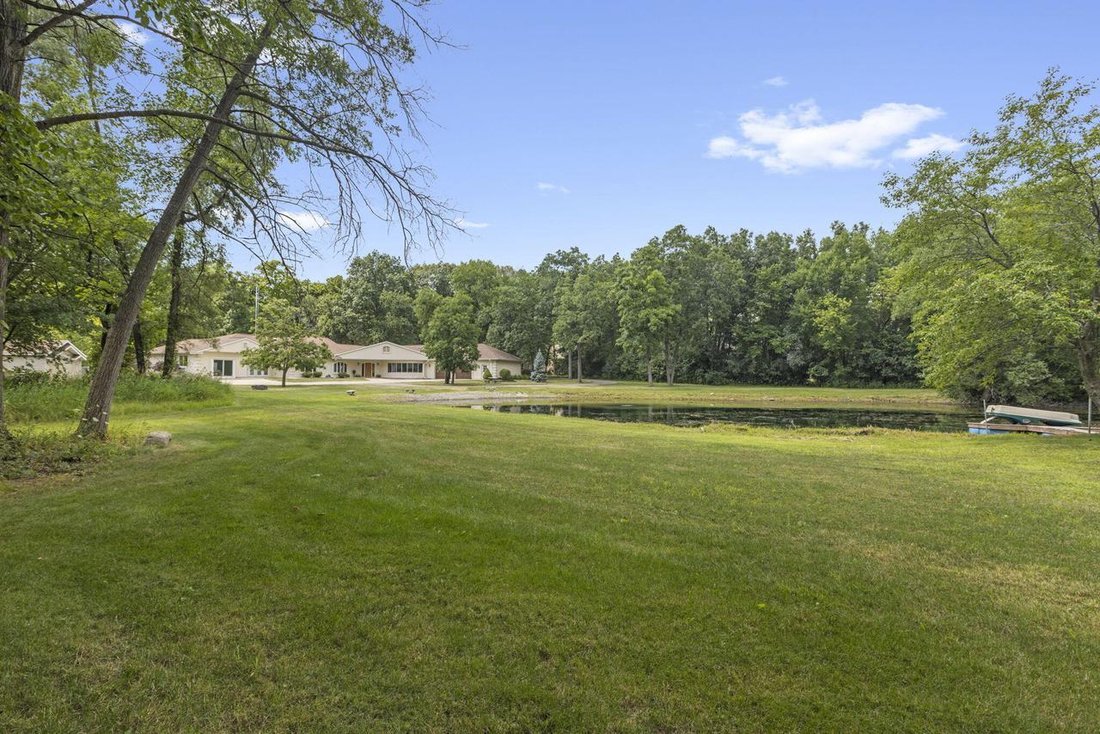 House in Lauderdale Lakes, Wisconsin, United States 4 - 18528508