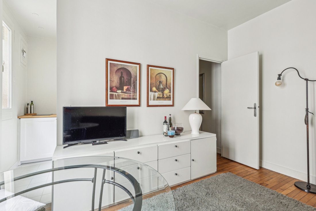 Apartment in Gros Caillou, Paris 7e Arrondissement, Paris 5 - 18524754