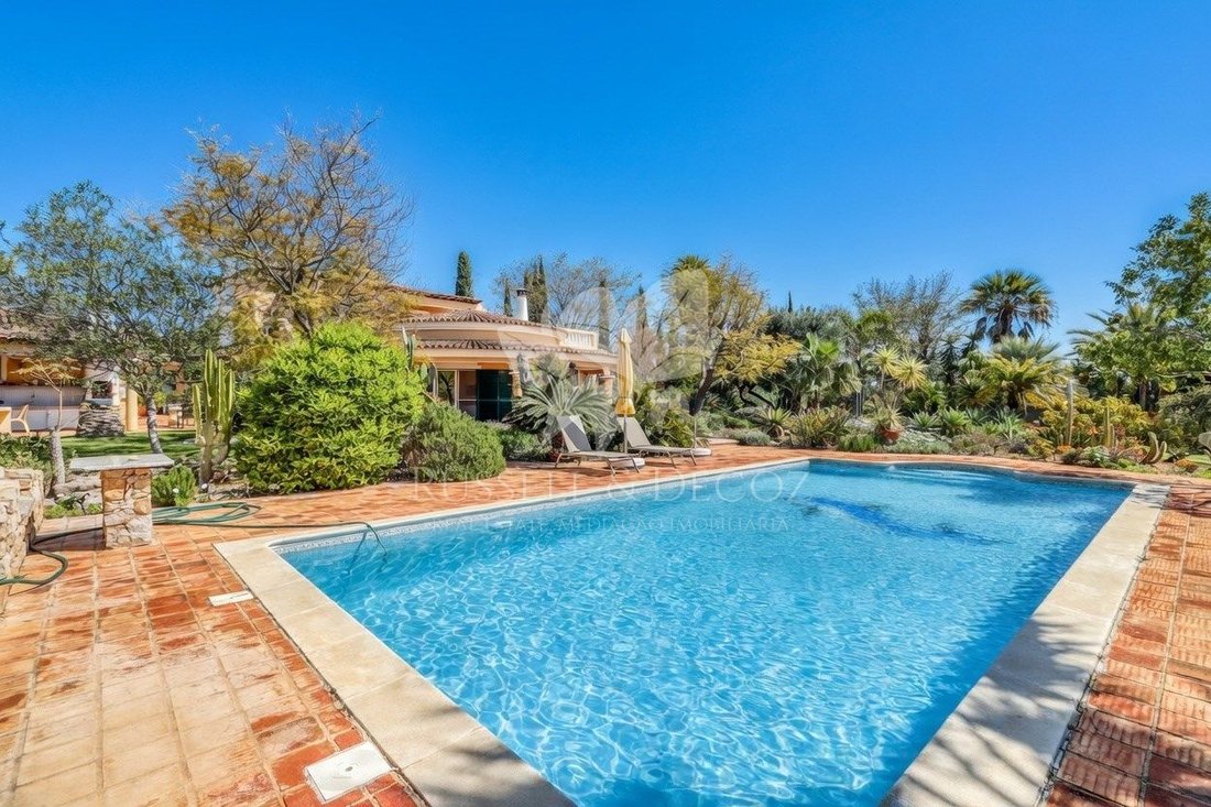 Villa in Quelfes, Algarve, Portugal 2 - 17522972
