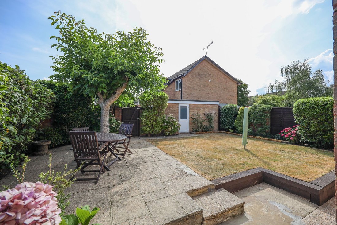 House in Burgess Hill, England 2 - 18526488