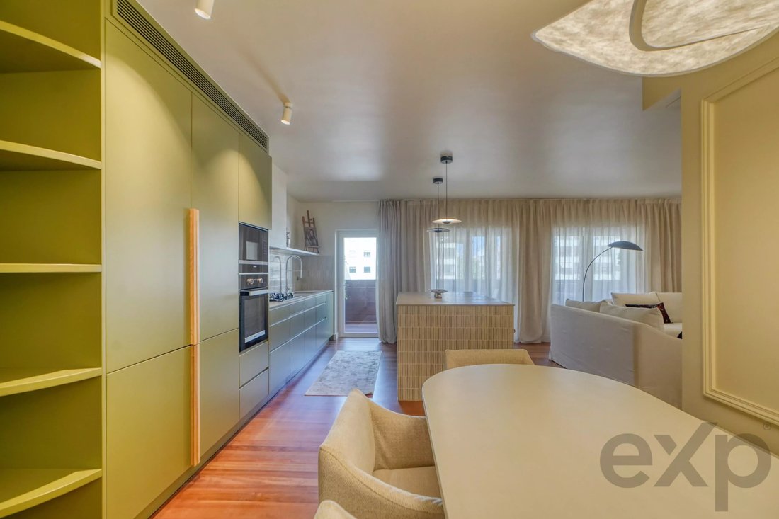 Apartment in Cascais e Estoril, Lisbon, Portugal 3 - 18526748