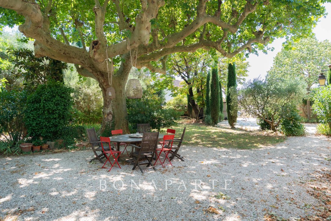 Country House in Saint-Rémy-de-Provence, Provence-Alpes-Côte d'Azur, France 2 - 18526522