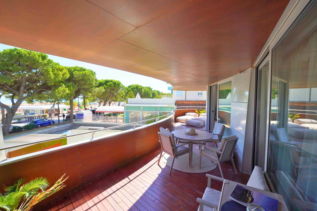 Apartment in Lignano Sabbiadoro, Friuli – Venezia Giulia, Italy 2 - 18527689