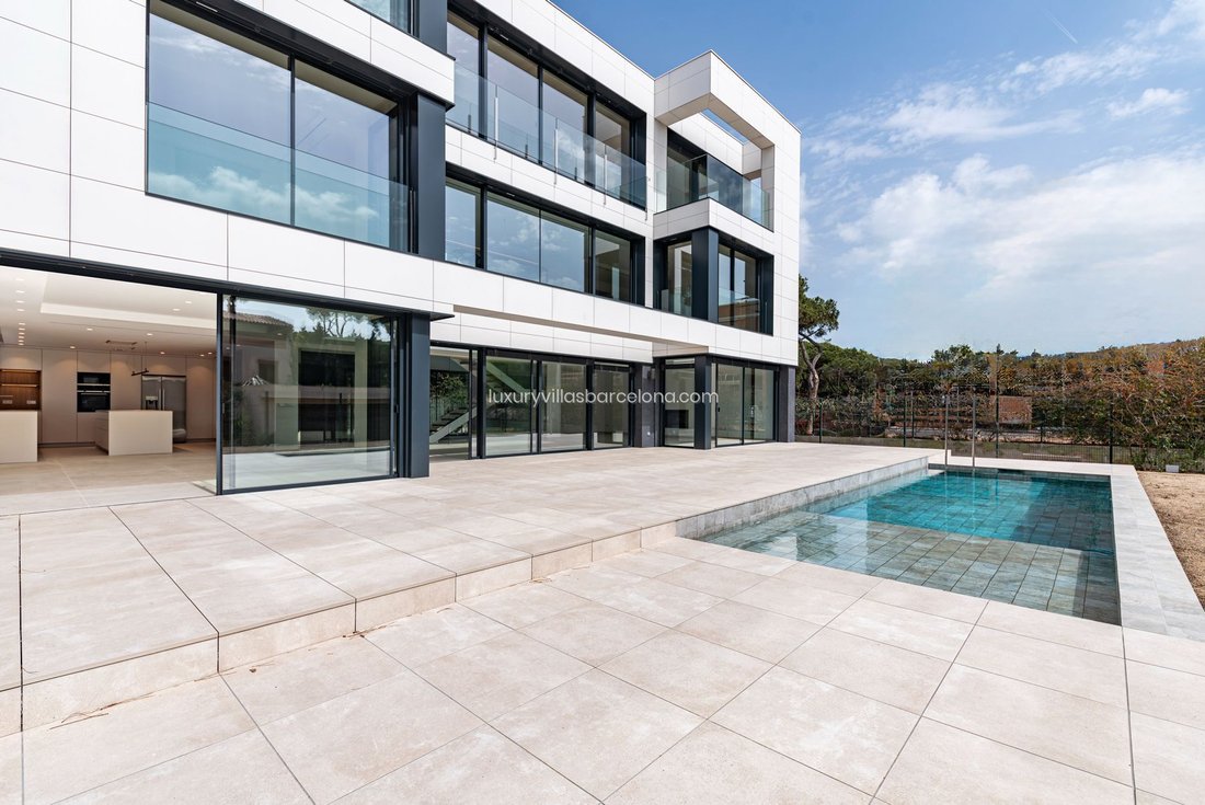 Villa in Gava, Catalonia, Spain 1 - 18527824