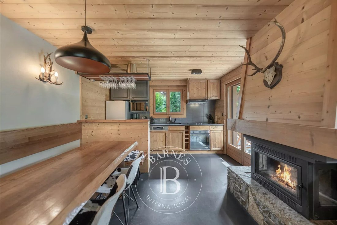 Chalet in Megève, Auvergne-Rhône-Alpes, France 2 - 18527017