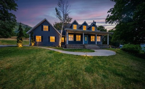 House in Woodland Hills, Utah, United States 1