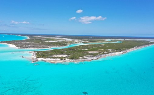 Land in Thurston Hill, Cat Island, The Bahamas 1