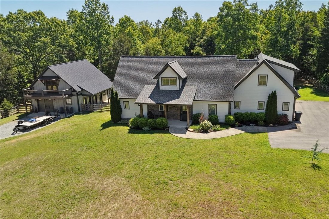 House in Bon Aqua, Tennessee, United States 2 - 18527863