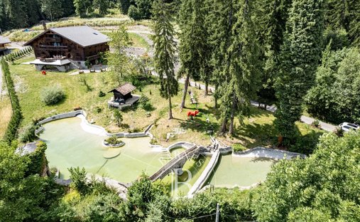 Chalet in Ouest, Saint-Gervais-les-Bains, France 1