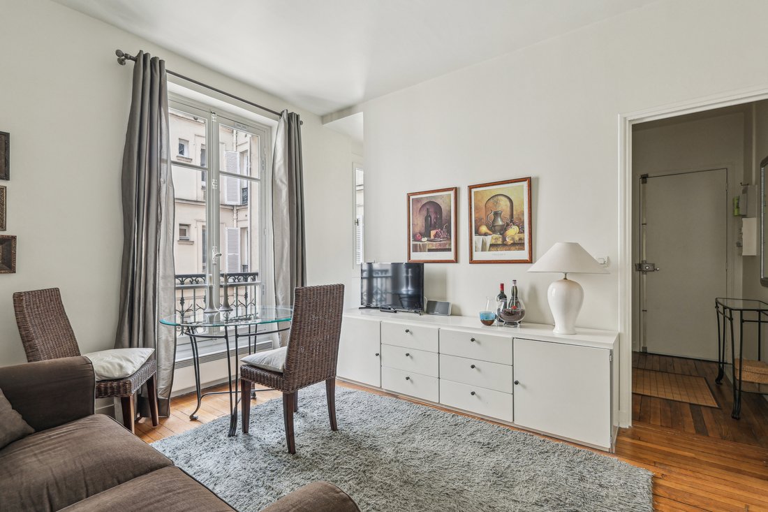 Apartment in Gros Caillou, Paris 7e Arrondissement, Paris 3 - 18524754