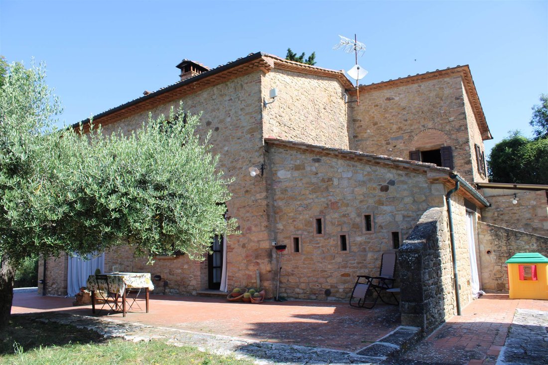 Volterra, Tuscany, Italy 2 - 18529331