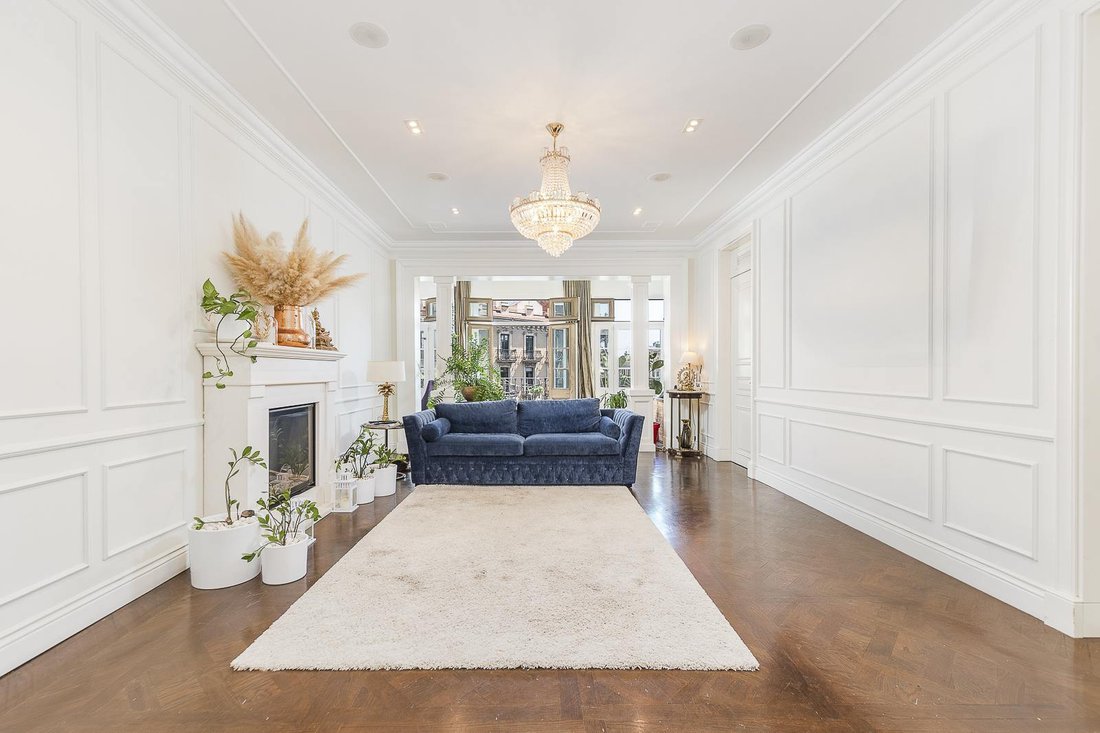 Apartment in Eixample, Barcelona, Spain 3 - 18526607