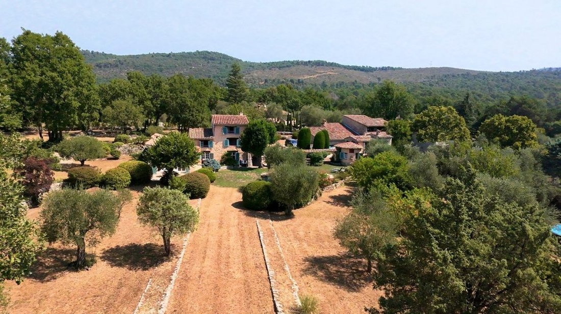 Estate in Saint-Cézaire-sur-Siagne, Provence-Alpes-Côte d'Azur, France 5 - 18527898