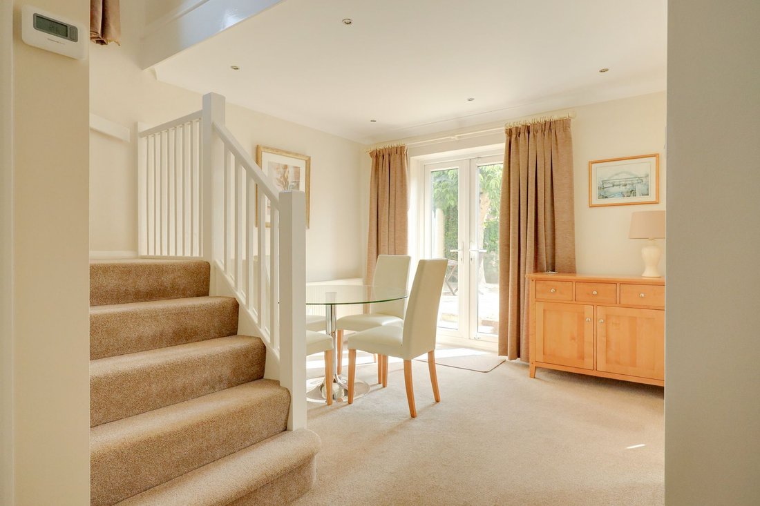 House in Burgess Hill, England 4 - 18526488
