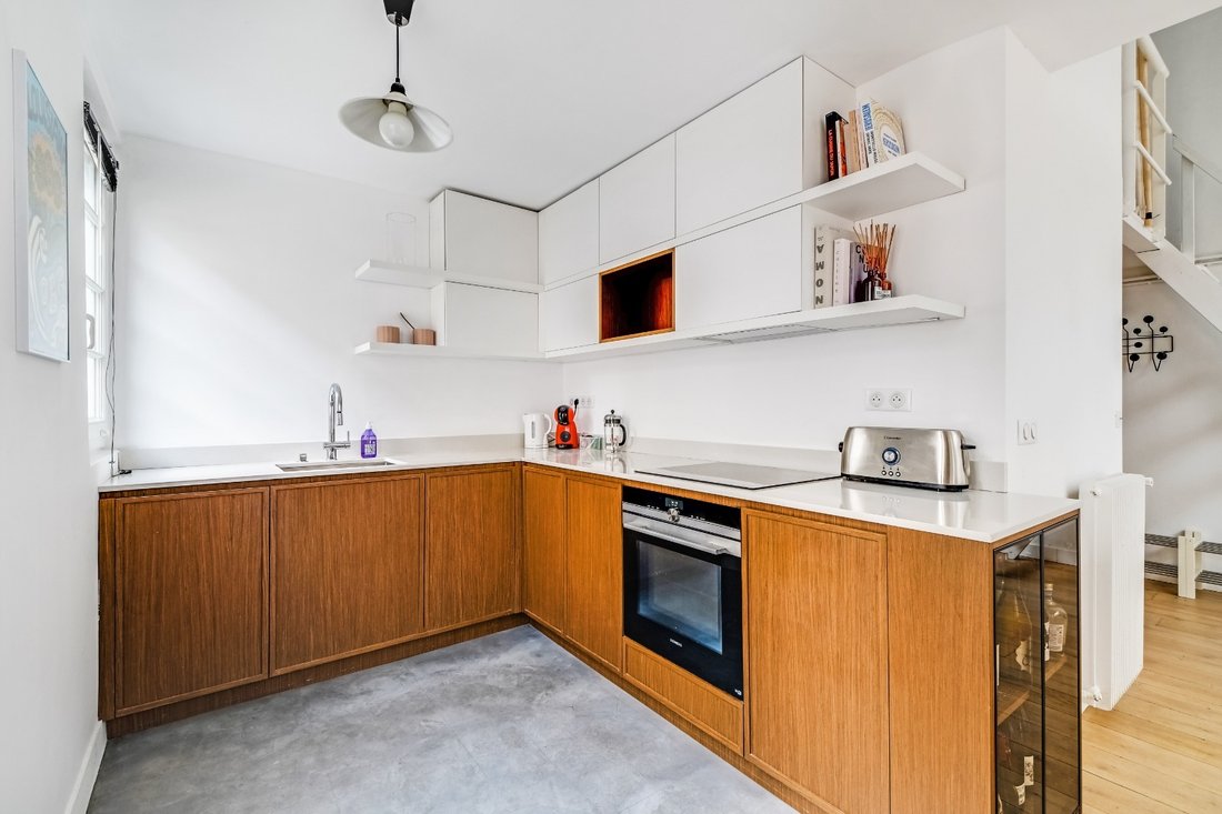 Apartment in Belleville-Saint Maur, Paris 11e Arrondissement, Paris 4 - 18526648