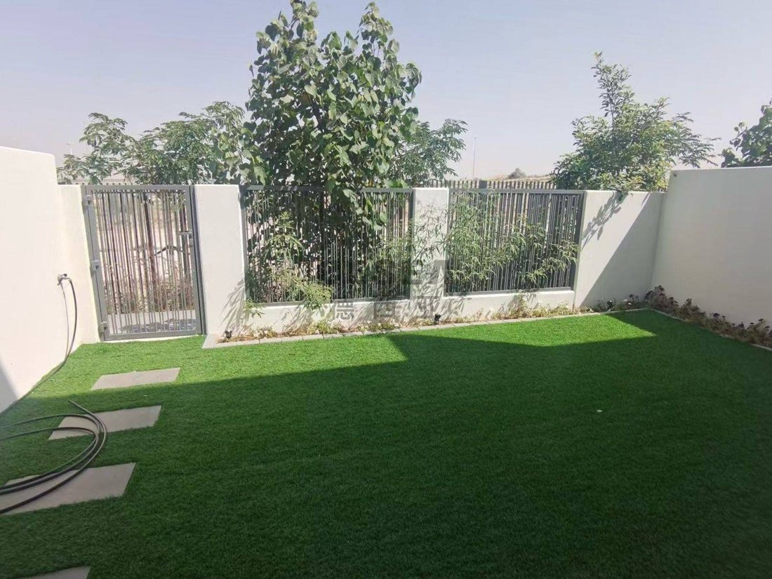 Townhouse in Tilal Al Ghaf, Dubai, United Arab Emirates 1 - 18526465