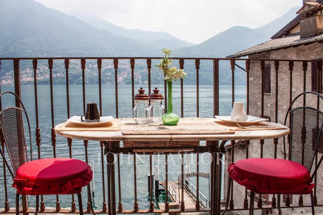 Apartment in Western Lake Center, Como, Lombardy 3 - 13824252
