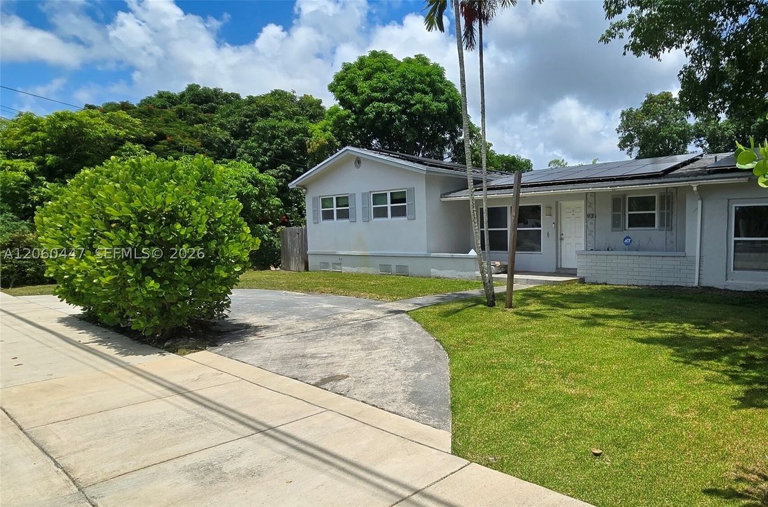 House in Miami, Florida, United States 2 - 18528875