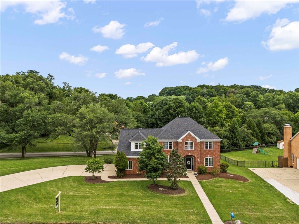 House in Bethel Park, Pennsylvania, United States 4 - 18530052