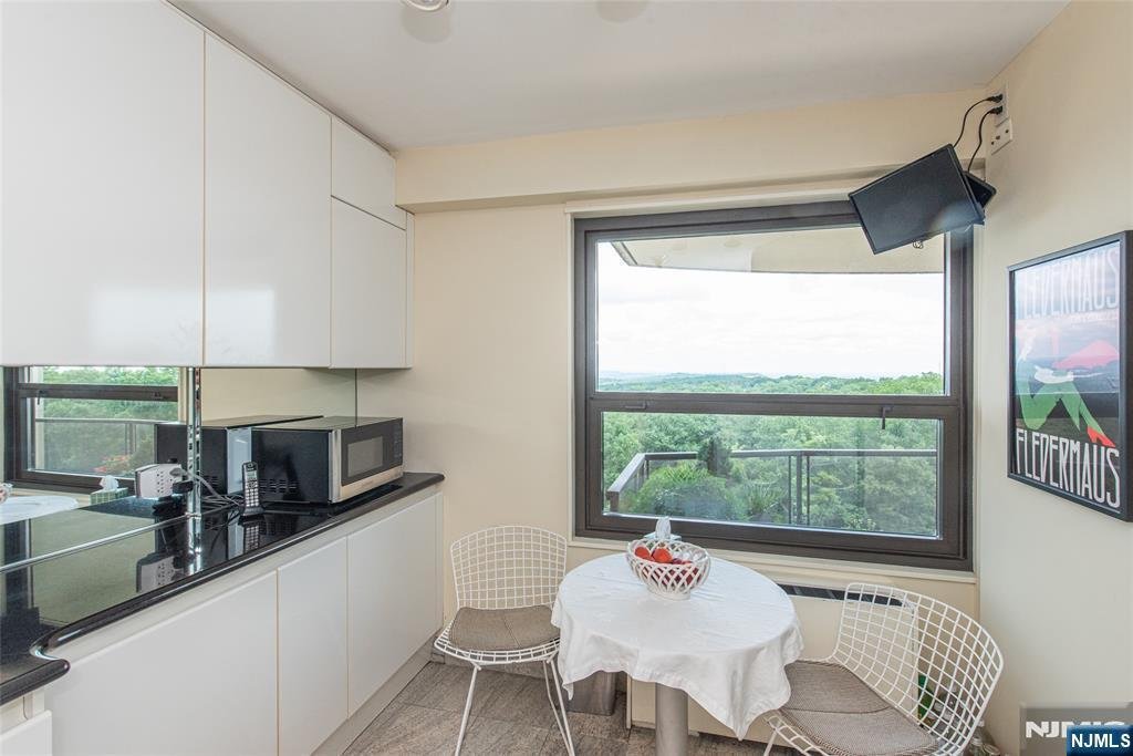 Condo in Verona, New Jersey, United States 4 - 18527864