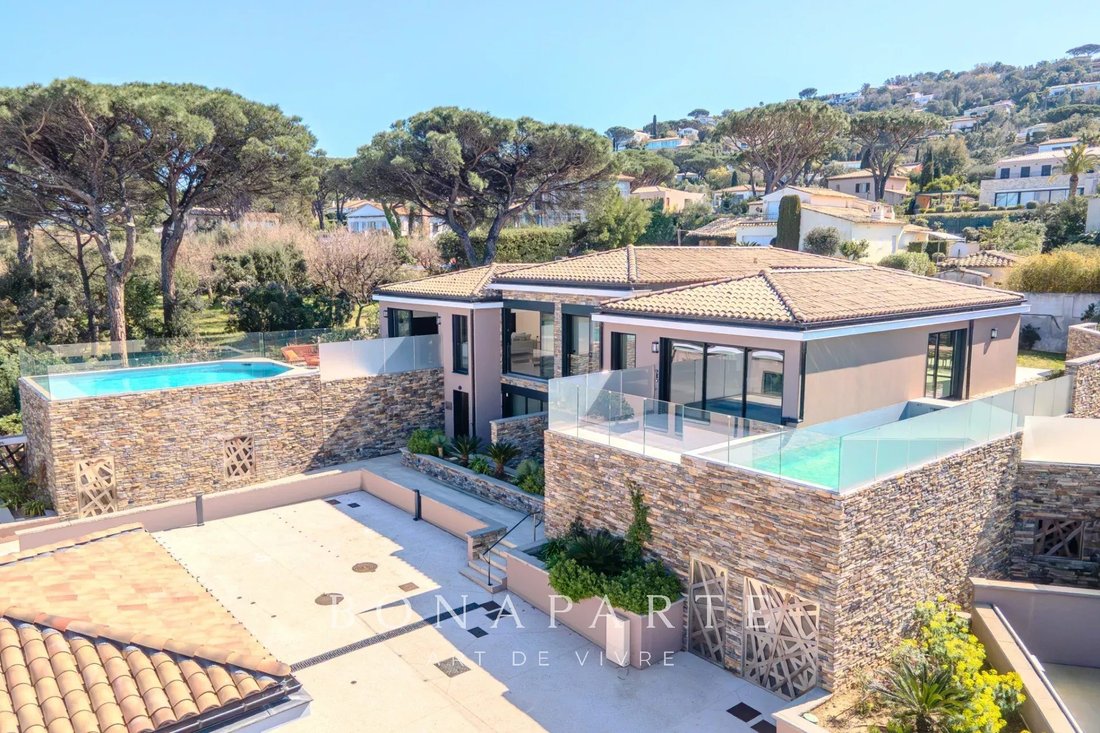Villa in French Riviera, Provence-Alpes-Côte d'Azur, France 4 - 18526503