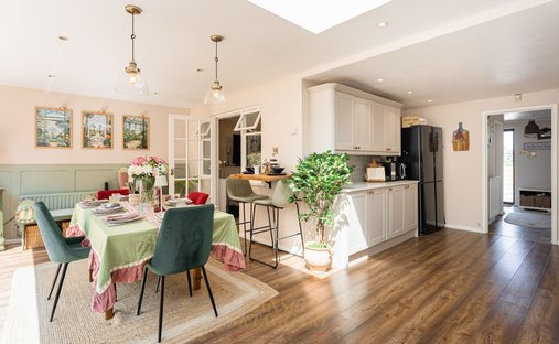 House in Horley, England 1