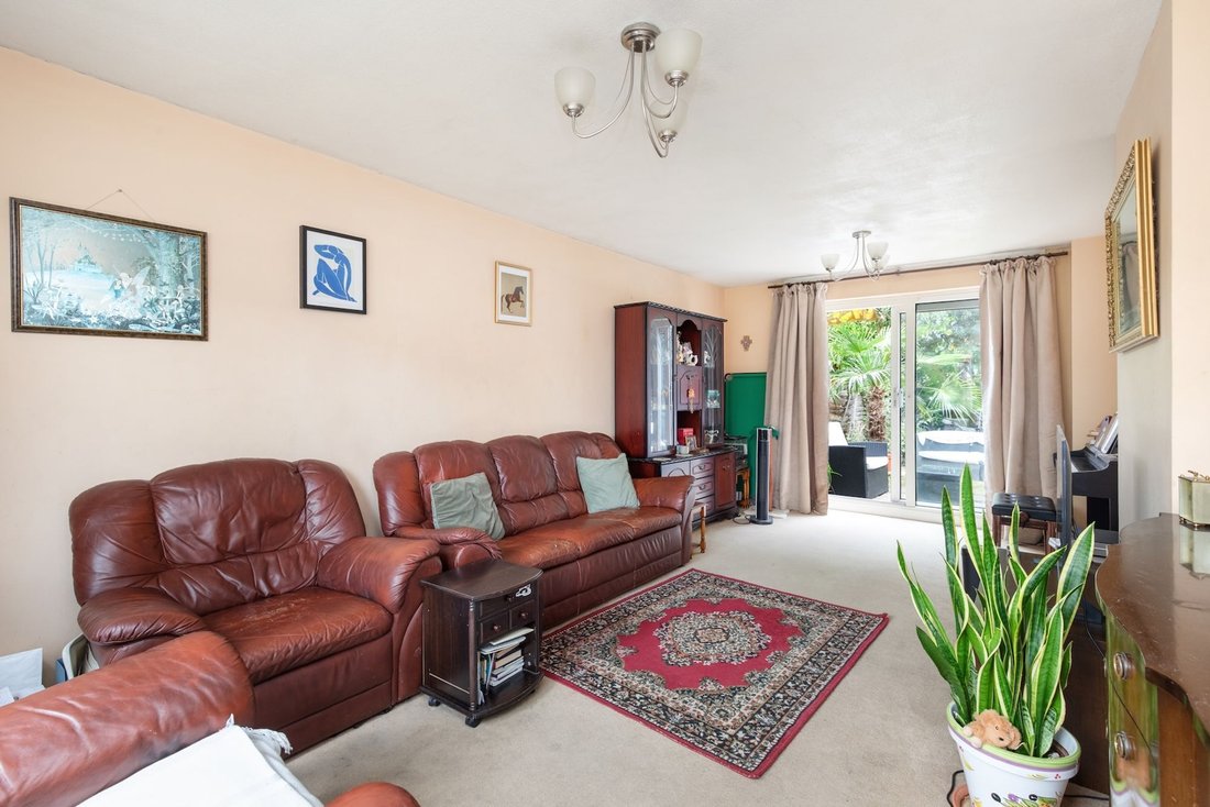 House in Fivensgreen, Horsham, England 3 - 18526486