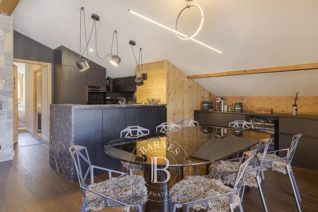 Apartment in Megève, Auvergne-Rhône-Alpes, France 3 - 18526756