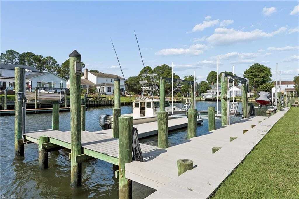 House in Poquoson, Virginia, United States 3 - 18528012