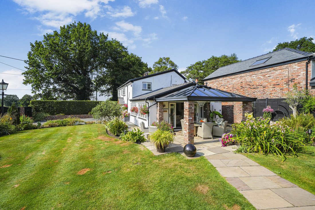 House in Adlington, Cheshire, England 3 - 18529495
