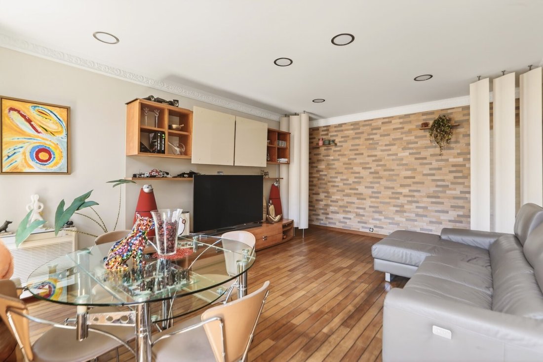 Apartment in Le Port, Nice, France 5 - 18526420
