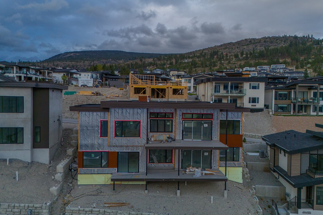 House in Penticton, British Columbia, Canada 2 - 18527357