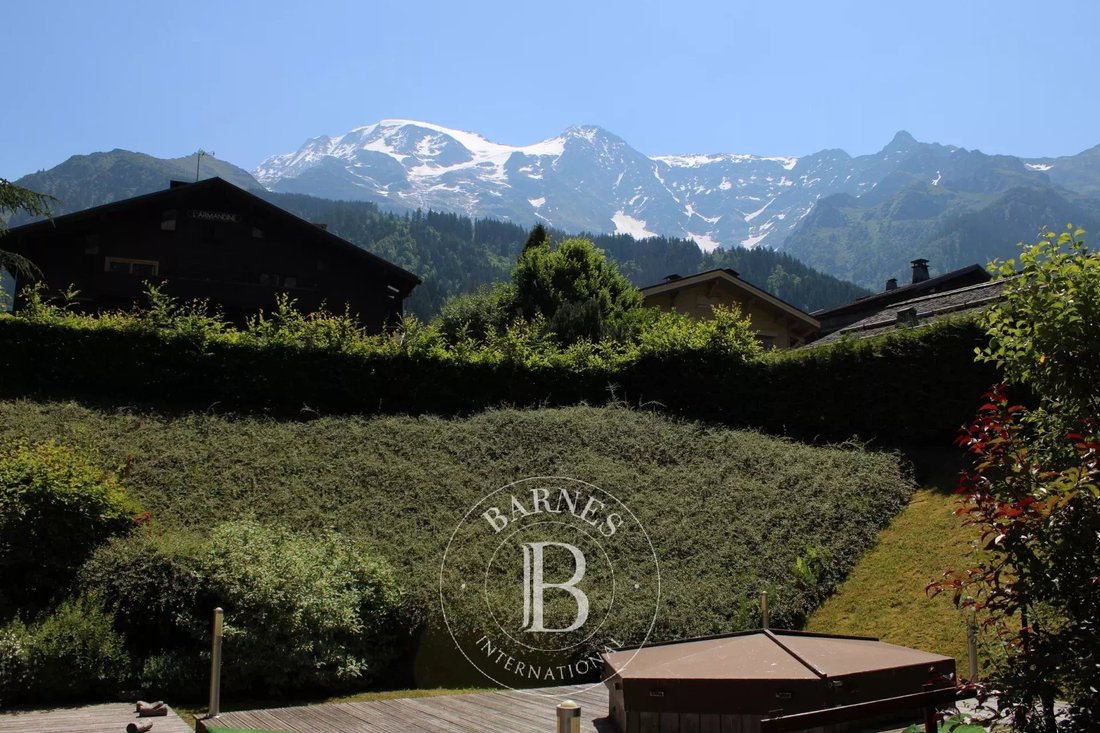 Estate in Les Contamines-Montjoie, Auvergne-Rhône-Alpes, France 3 - 18526909