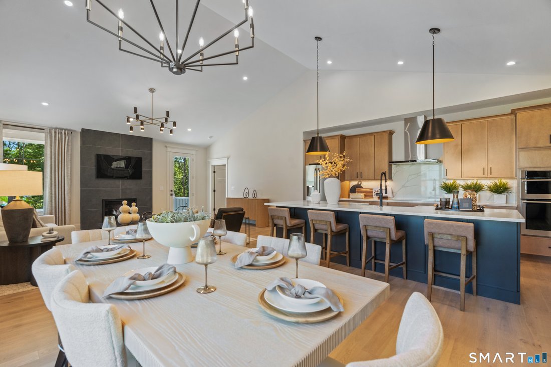 Condo in Oxford, Connecticut, United States 1 - 18528428