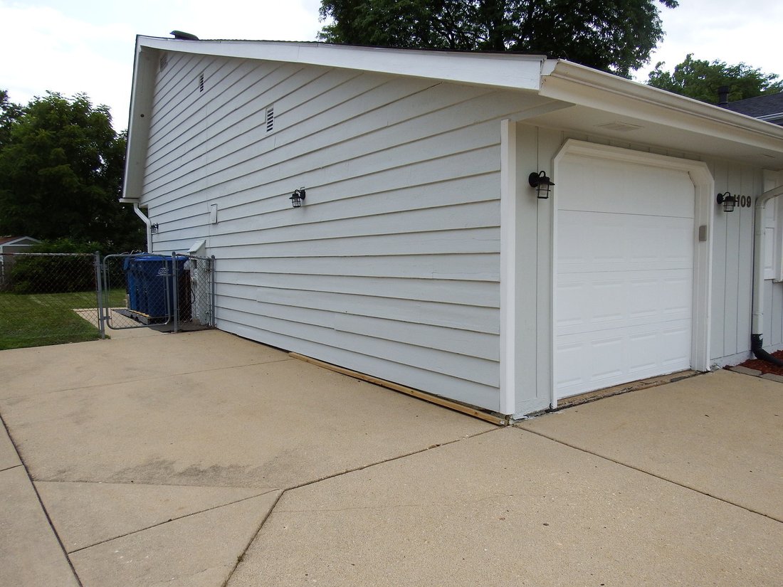 House in Schaumburg, Illinois, United States 3 - 18528965