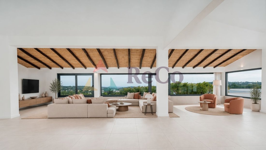 Villa in Faro (Se e Sao Pedro), Algarve, Portugal 1 - 16544567