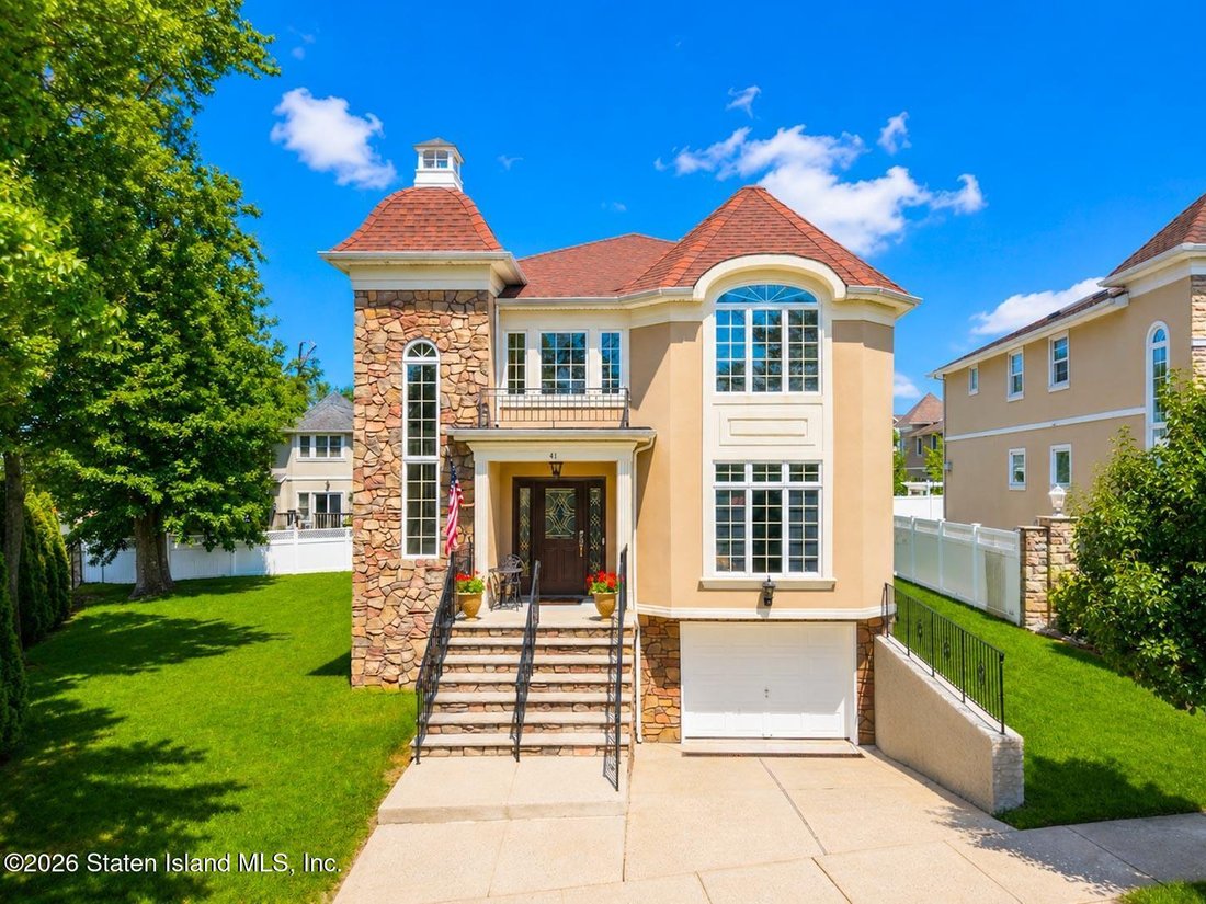 House in New York, New York, United States 2 - 18528220