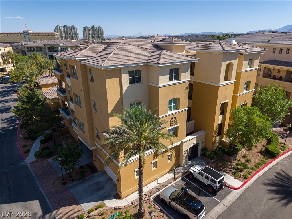Condo in Las Vegas, Nevada, United States 3 - 18528489