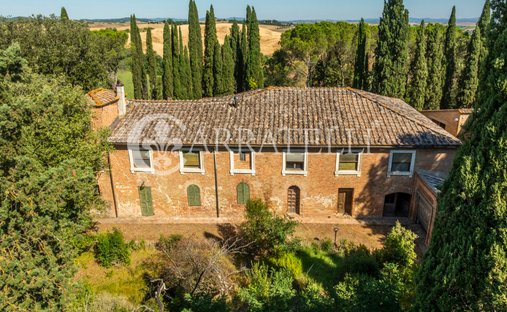 Villa in Monteroni d'Arbia, Tuscany, Italy 1