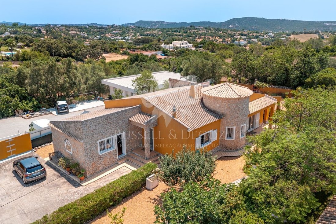 Villa in Loule (Sao Clemente), Algarve, Portugal 3 - 18460763