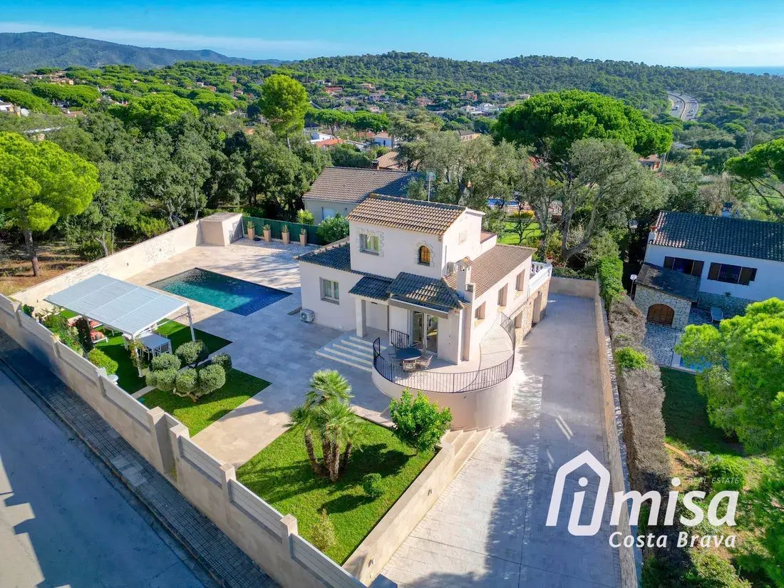 Villa in Calonge i Sant Antoni, Catalonia, Spain 2 - 18526206
